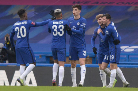 随着蓉城2-2，海港0-0，亚冠精英最新积分榜：中超三队包揽后三位