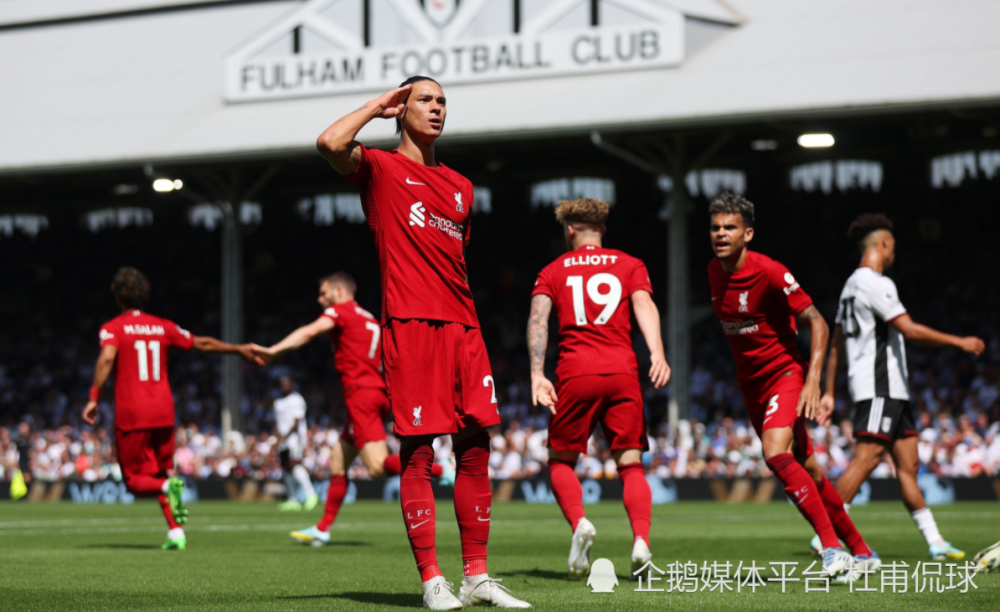 美记：德拉蒙德受伤后在球员通道坐上了轮椅