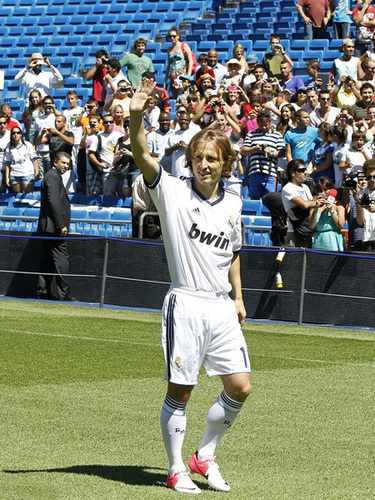 梅西美职联夺冠，C罗黯然神伤