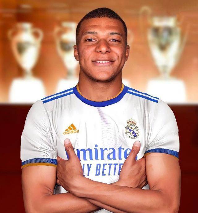 C罗：我真的不在乎别人怎么看我，我只想快乐地做我喜欢的事