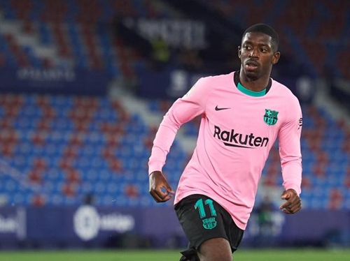 费尔斯新秀赛季连续21场比赛得分上双，超越锡安排在队史第一