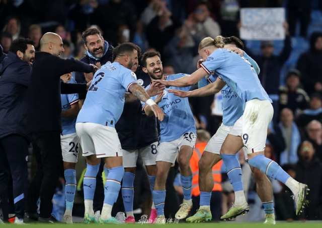 官方：恰尔汗奥卢手腕受伤退出土耳其大名单，不会出战西班牙